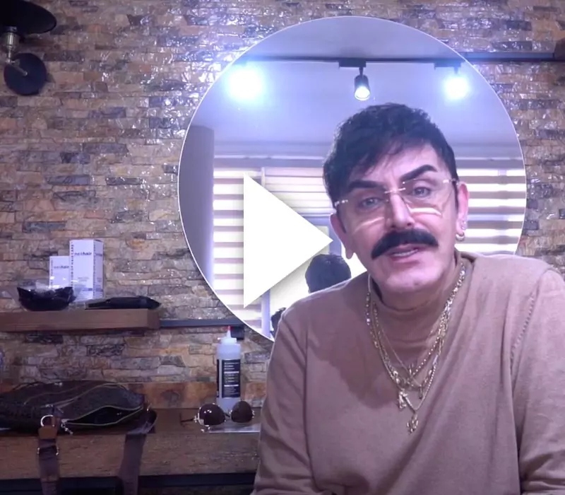 Stil ve moda danışmanının protez saç deneyimi videosu